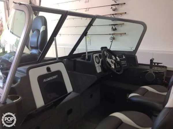 Slide: The Image of Alumacraft Voyageur 175 Sport 2014 - 4
