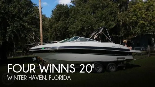 Slide: The Image of Four Winns 225 Sundowner 2004 - 0
