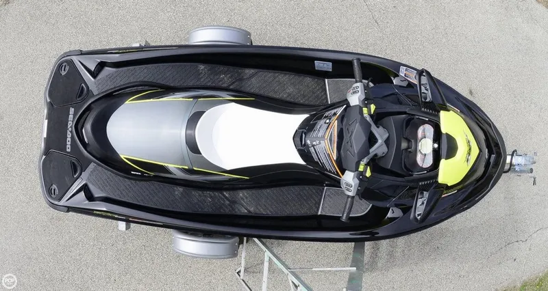 Slide: The Image of Sea-Doo RXT-X 260 2012 - 4