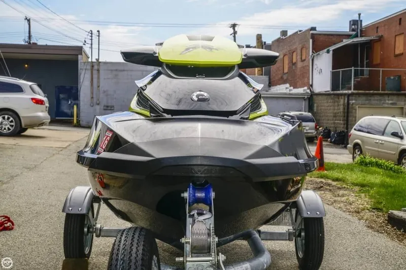Slide: The Image of Sea-Doo RXT-X 260 2012 - 5