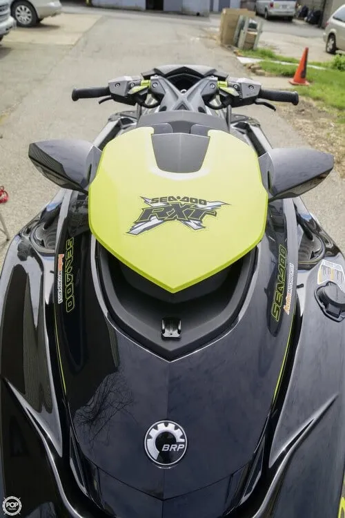 Slide: The Image of Sea-Doo RXT-X 260 2012 - 8