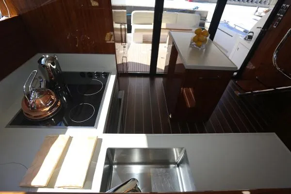 Slide: The Image of Maritimo M50 2015 - 10