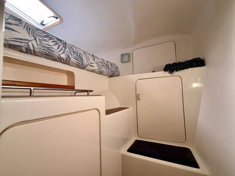 Slide: The Image of Voyage 440 2000 - 17