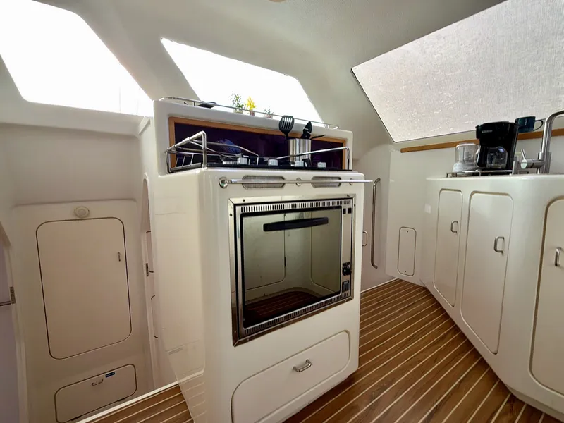 Slide: The Image of Voyage 440 2000 - 9