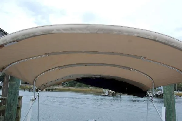 Slide: The Image of NAUTIC STAR 210 Sport Deck with Outboard 2005 - 7