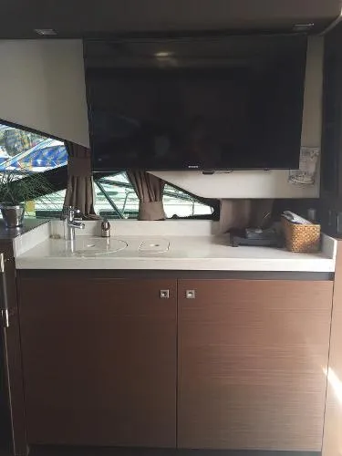 Slide: The Image of Sea Ray 51 Sundancer w/ zues drives 2013 - 11