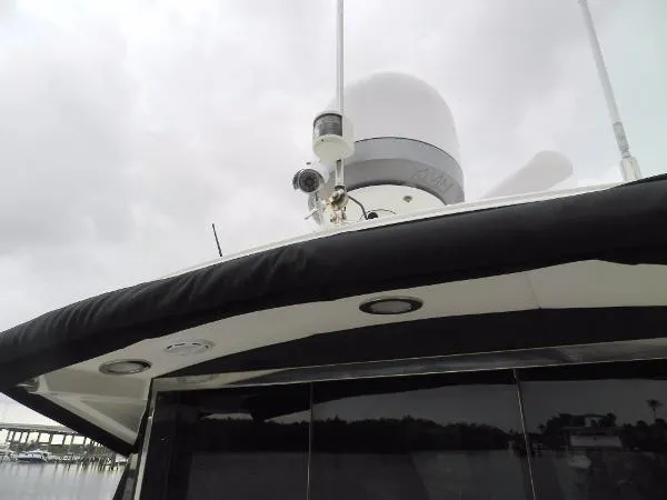 Slide: The Image of Sea Ray 51 Sundancer w/ zues drives 2013 - 7