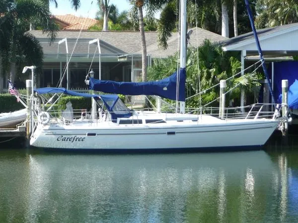 Slide: The Image of Catalina Sloop 1994 - 0