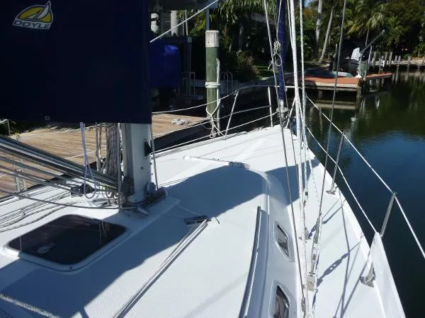 Slide: The Image of Catalina Sloop 1994 - 5