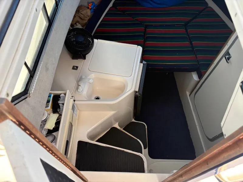 Slide: The Image of Grady-White Sailfish 272 1995 - 17