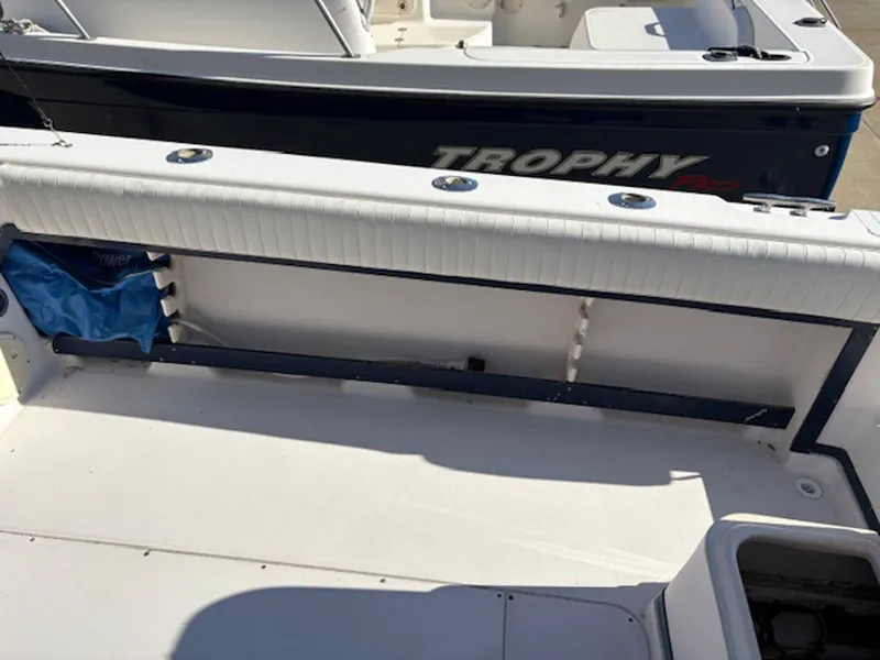 Slide: The Image of Grady-White Sailfish 272 1995 - 7