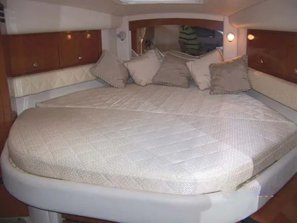 Slide: The Image of Sea Ray 340 Sundancer 2004 - 3