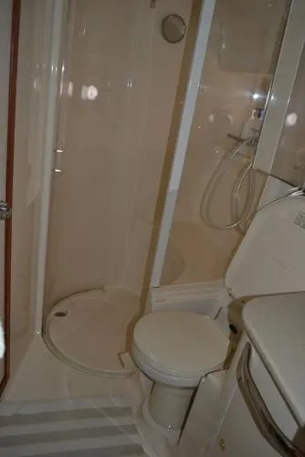 Slide: The Image of Sea Ray 460 Sundancer 1999 - 7
