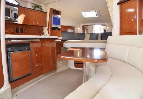 Slide: The Image of Sea Ray 320 Sundancer 2005 - 1