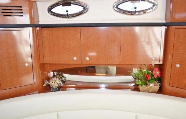 Slide: The Image of Sea Ray 320 Sundancer 2005 - 4