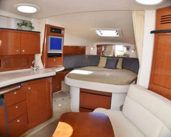 Slide: The Image of Sea Ray 320 Sundancer 2005 - 8