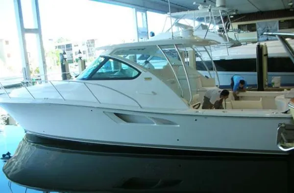 Slide: The Image of Tiara 3900 Open 2009 - 4