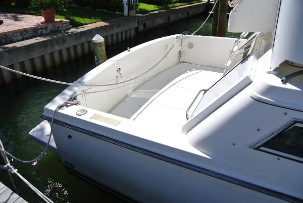 Slide: The Image of Wellcraft 46 Cockpit Motor Yacht 1994 - 5