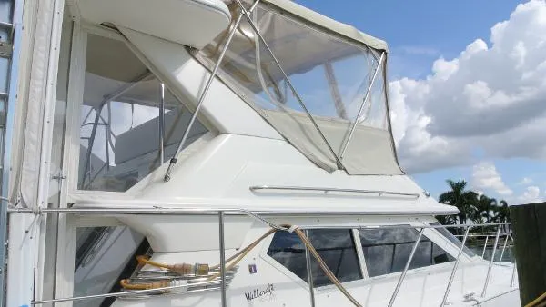 Slide: The Image of Wellcraft 46 Cockpit Motor Yacht 1994 - 6