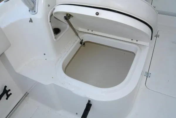 Slide: The Image of Robalo 245 Walkaround 2006 - 10