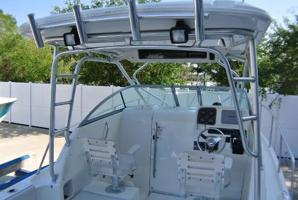 Slide: The Image of Robalo 245 Walkaround 2006 - 4