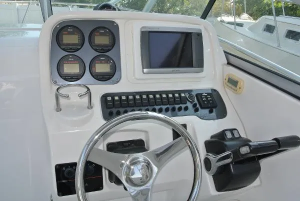 Slide: The Image of Robalo 245 Walkaround 2006 - 5