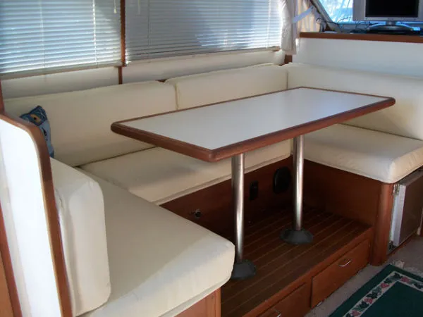 Slide: The Image of Tollycraft Hardtop Sports Cruiser 1990 - 1