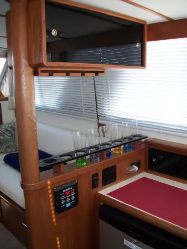 Slide: The Image of Tollycraft Hardtop Sports Cruiser 1990 - 7