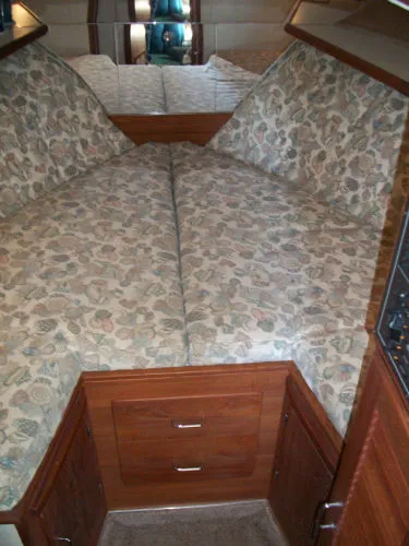 Slide: The Image of Tollycraft Hardtop Sports Cruiser 1990 - 9