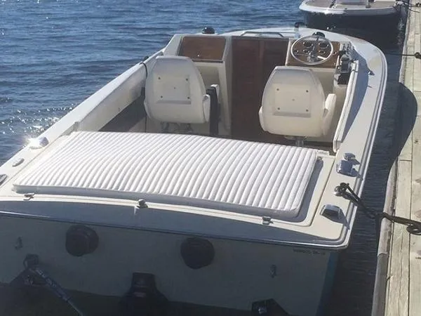 Slide: The Image of Donzi 24 Spirit 1975 - 4