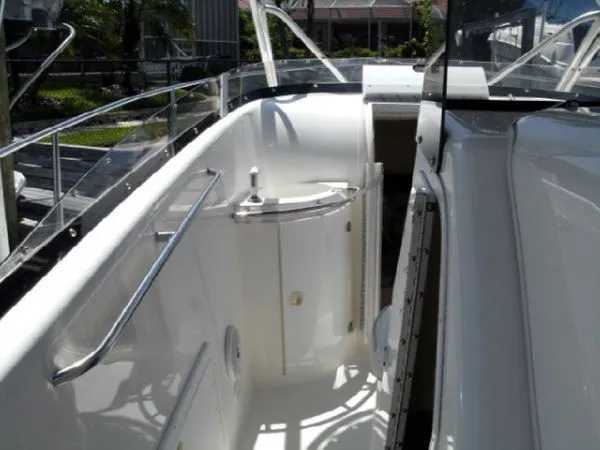 Slide: The Image of Century 3000 Sport Cabin 2001 - 6