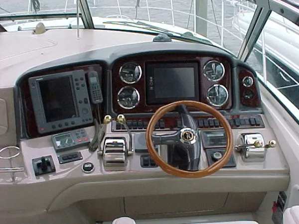 Slide: The Image of Sea Ray 420 DA 2003 - 9