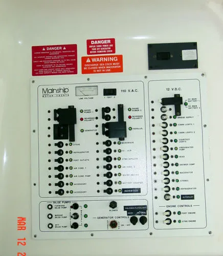 Slide: The Image of Mainship Sedan Bridge 1998 - 10