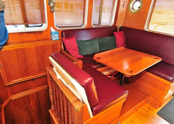 Slide: The Image of Vic Powell Custom Pilothouse 1992 - 2