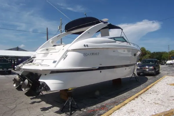 Slide: The Image of Cobalt 360 Mid Cabin 2005 - 3