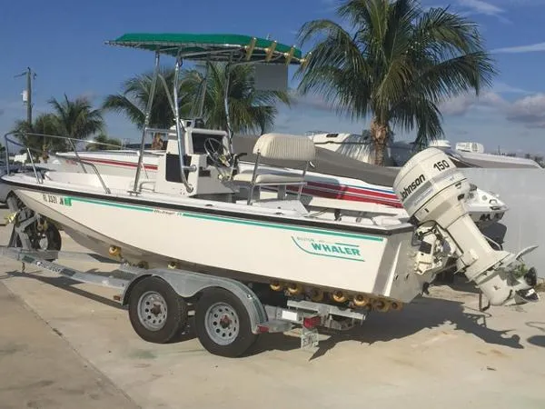 Slide: The Image of Boston Whaler 19 Outrage 1994 - 1