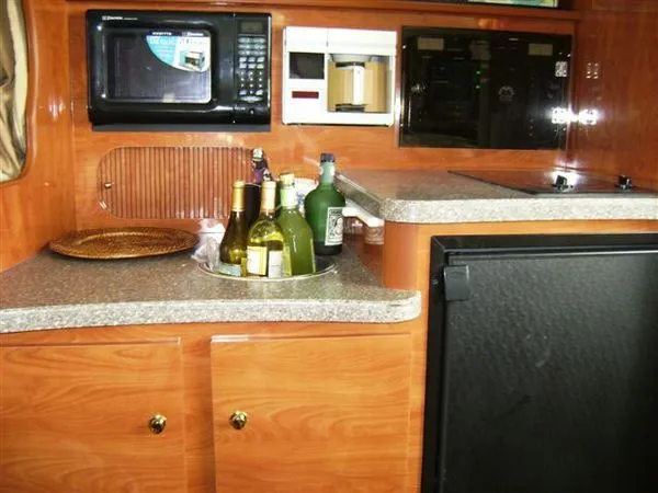 Slide: The Image of Rinker *312 Fiesta Vee* 2005 - 5