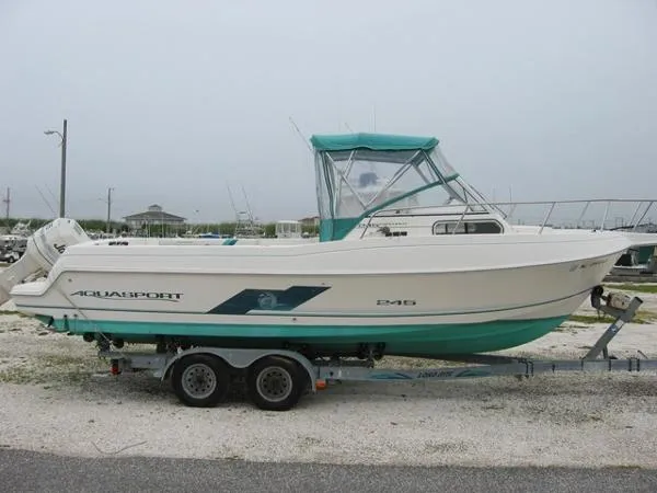 Slide: The Image of Aquasport 245 Explorer 1997 - 2