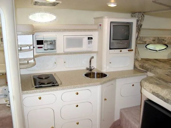Slide: The Image of Rinker 340 Fiesta Vee 2000 - 4