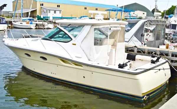 Slide: The Image of Tiara 3200 Open 2005 - 0