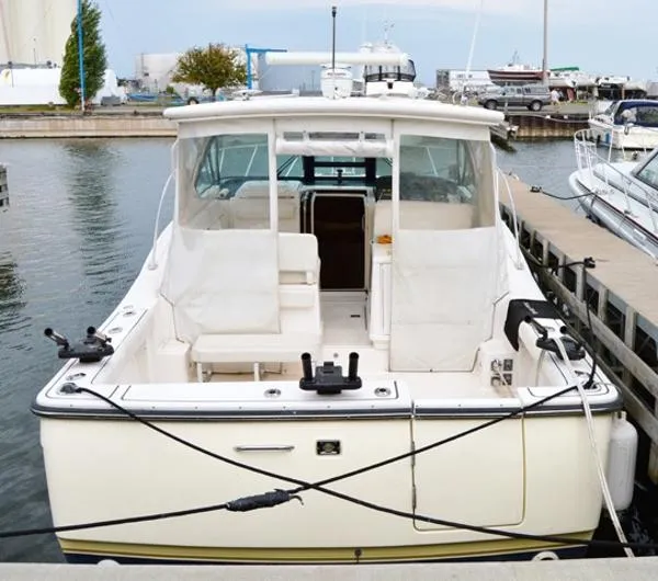 Slide: The Image of Tiara 3200 Open 2005 - 8