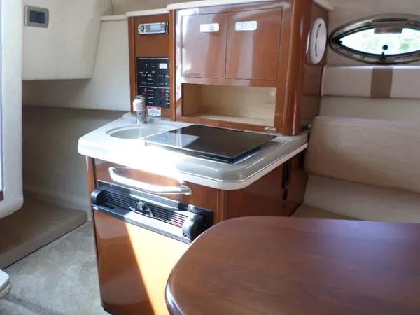 Slide: The Image of Sea Ray 240 Sundancer 2010 - 3