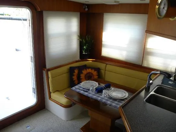 Slide: The Image of Nordhavn 40 Pacific Seacraft 2002 - 1