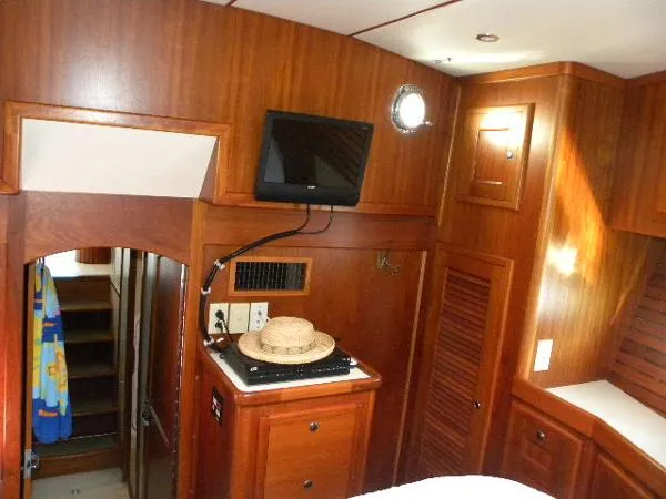 Slide: The Image of Nordhavn 40 Pacific Seacraft 2002 - 11