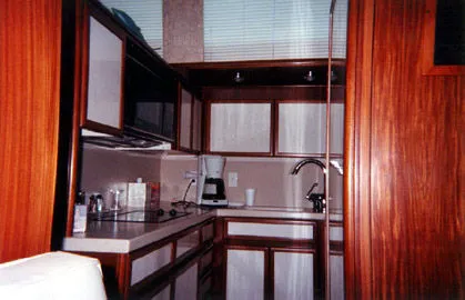 Slide: The Image of Hatteras 1990 - 5