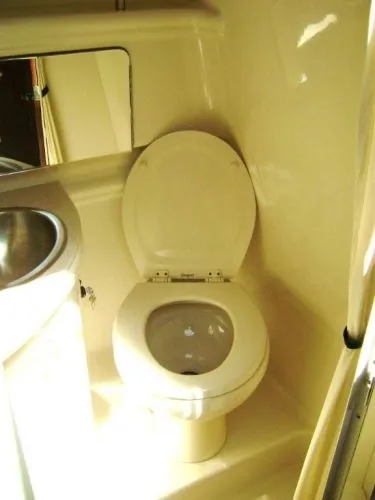 Slide: The Image of Sea Ray 280 Sundancer 2008 - 10