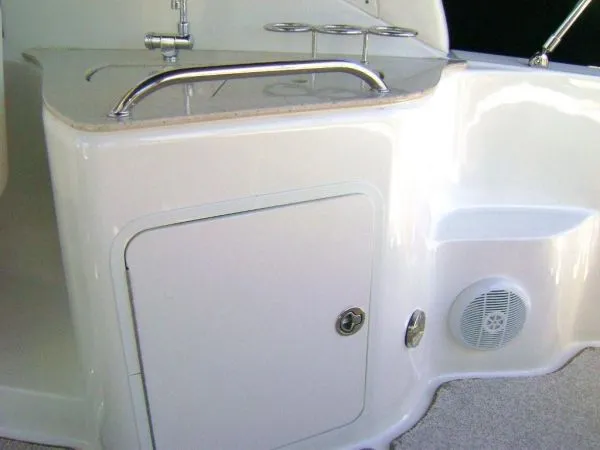 Slide: The Image of Sea Ray 280 Sundancer 2008 - 5