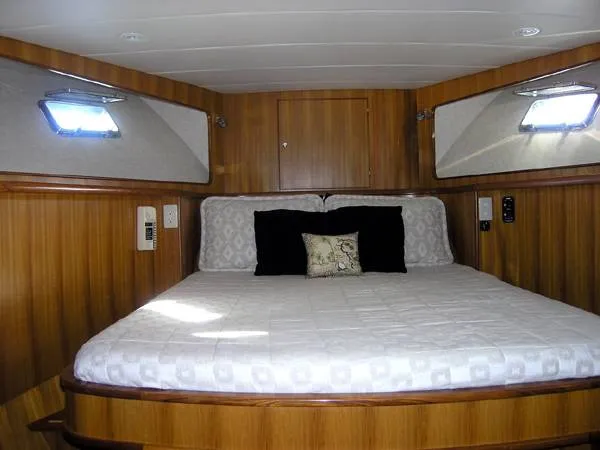 Slide: The Image of Grand Alaskan Raised Pilothouse 1998 - 4
