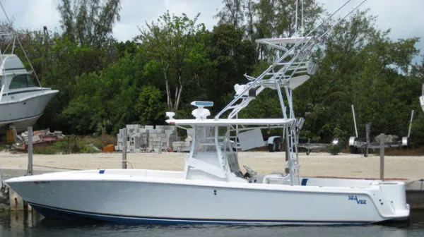 Slide: The Image of SeaVee *341 Center Console* 2001 - 0