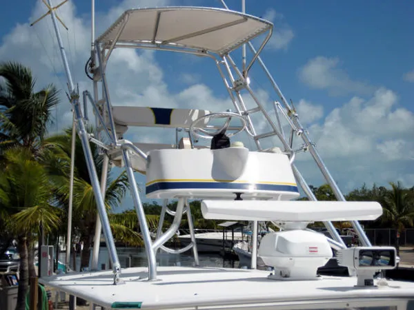 Slide: The Image of SeaVee *341 Center Console* 2001 - 3